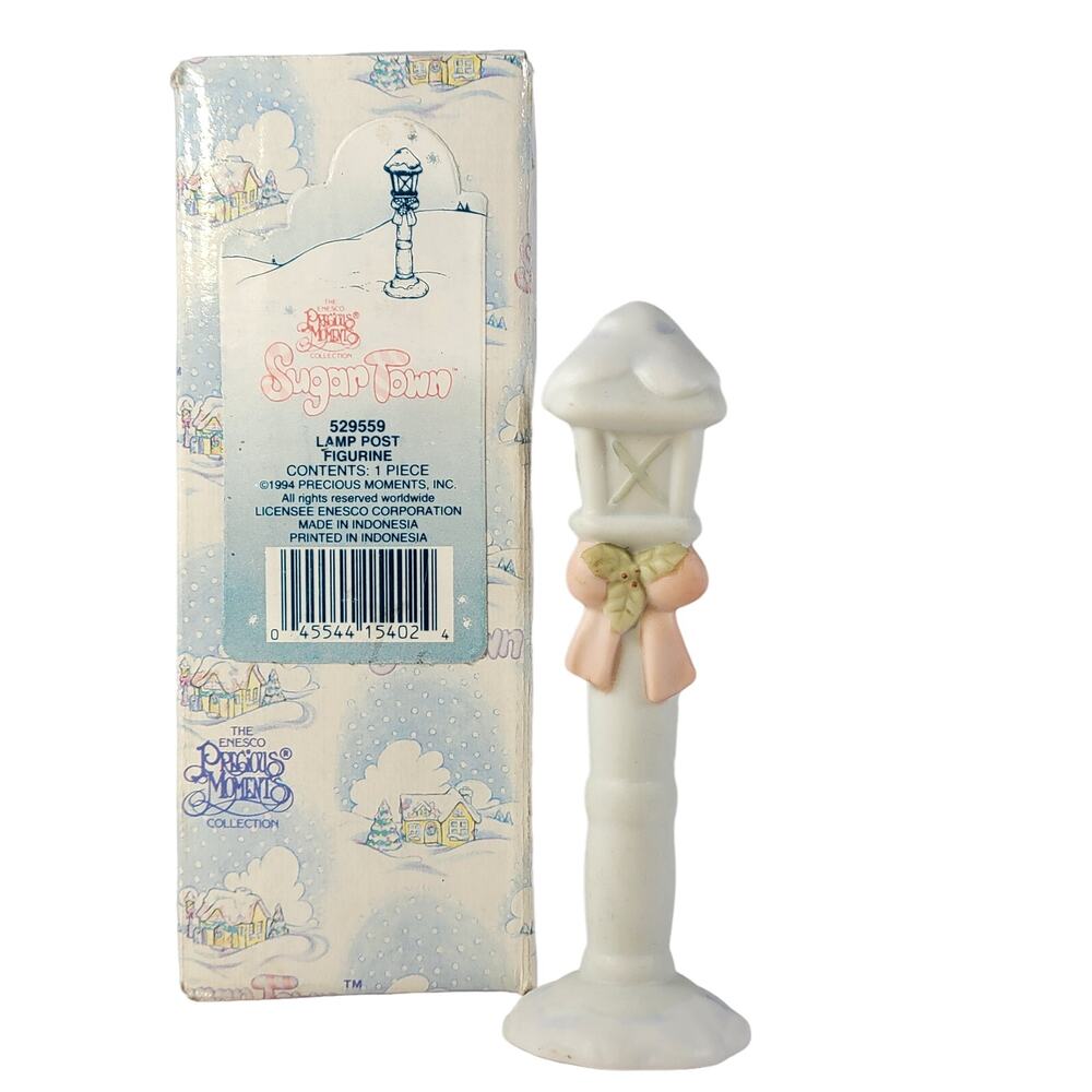 Precious Moments Sugar Town Lamp Post  Figurine Enesco 529559 1994
